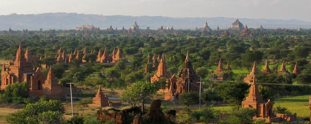 Bagan plain panorama